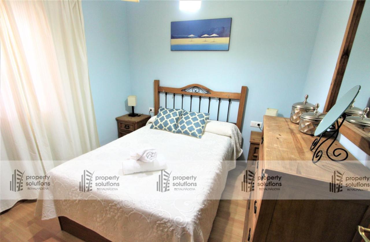 La Carihuela - Apartamento De 3 Dormitorios -A 300Mtrs De La Playa Torremolinos Exteriör bild